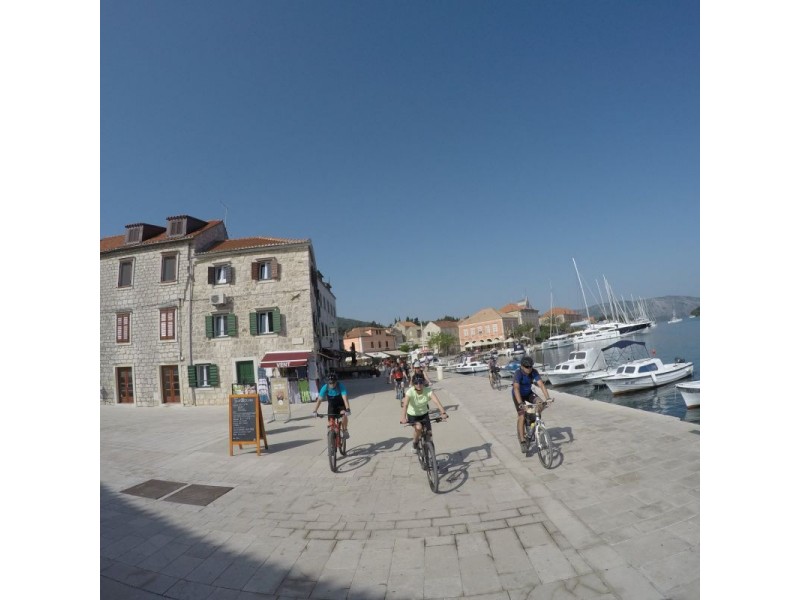 Kolesarsko križarjenje po Dalmaciji