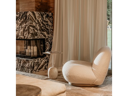 Fox on the Rocks indoor fireplace with sofa