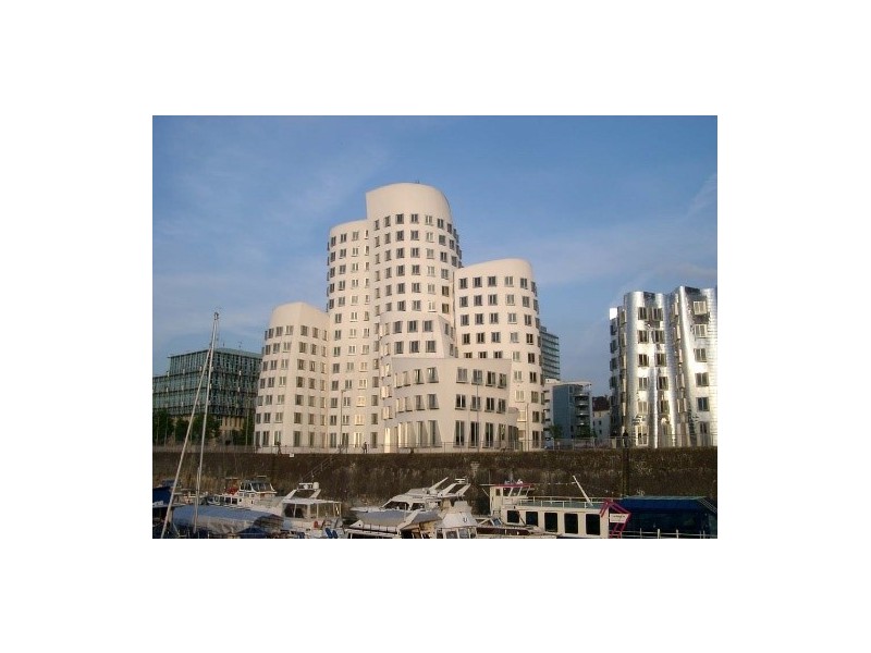Moderne zgradbe v D�sseldorfu